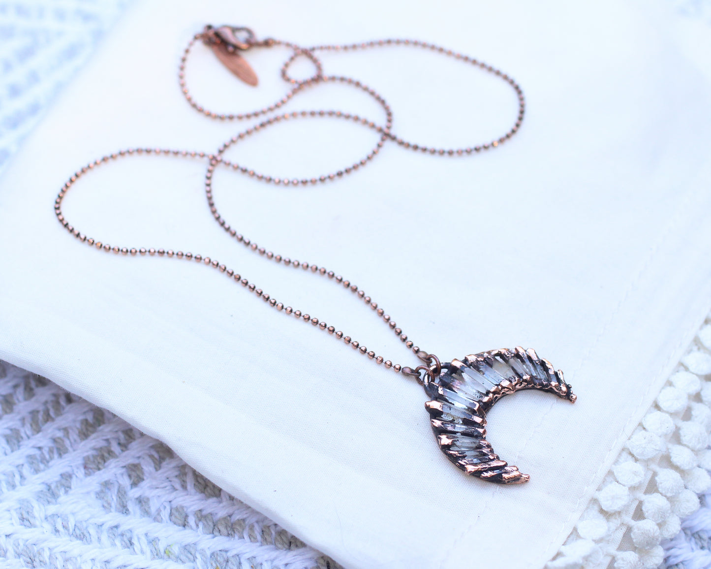 Quartz Maja necklace
