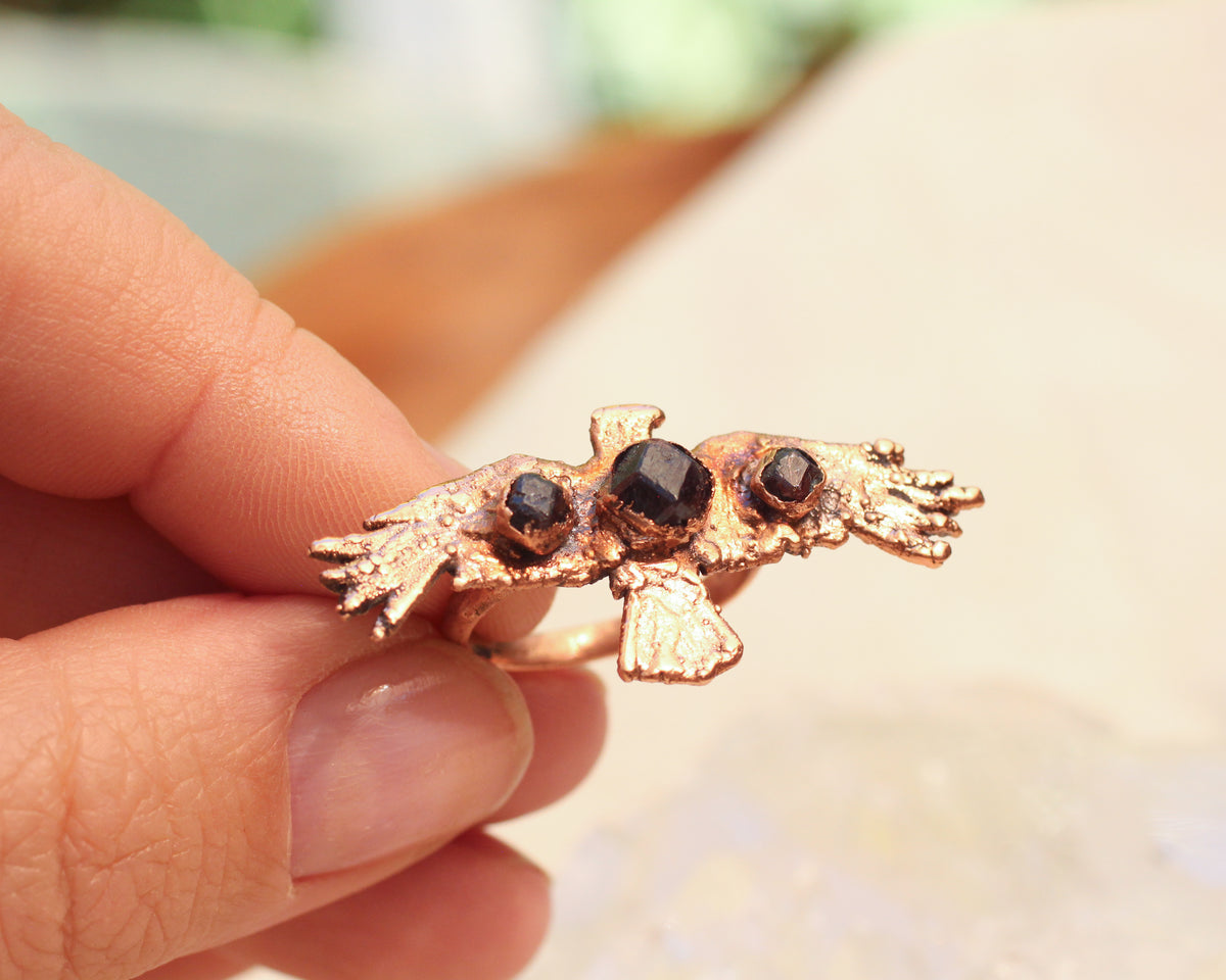 Garnet Crow Ring - Size 7.25
