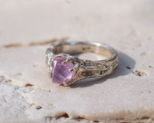 Hand faceted Amethyst ring in Silver - Size 6.75