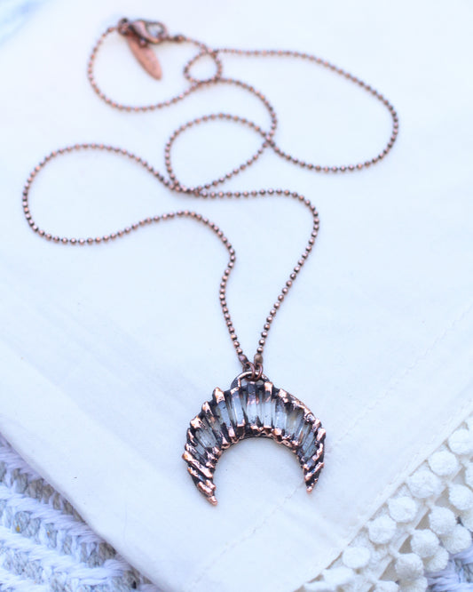 Quartz Maja necklace